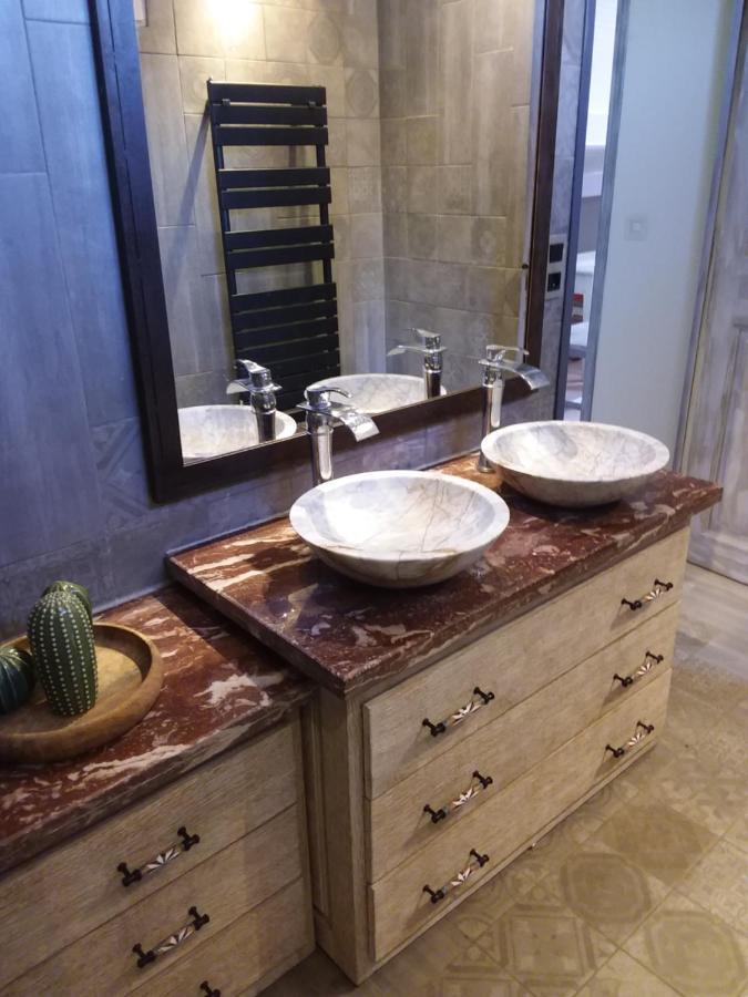 Chambre pour 2 personnes avec salle de bain privée Tourves Esterno foto